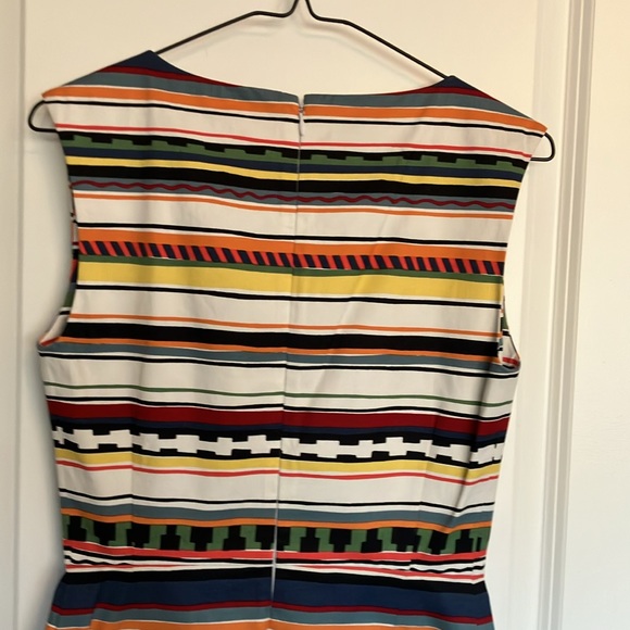 ✨Kate Spade ♠️ sleevless Saturday dress in gorgeous hz Aztec striped pattern. - Picture 9 of 16